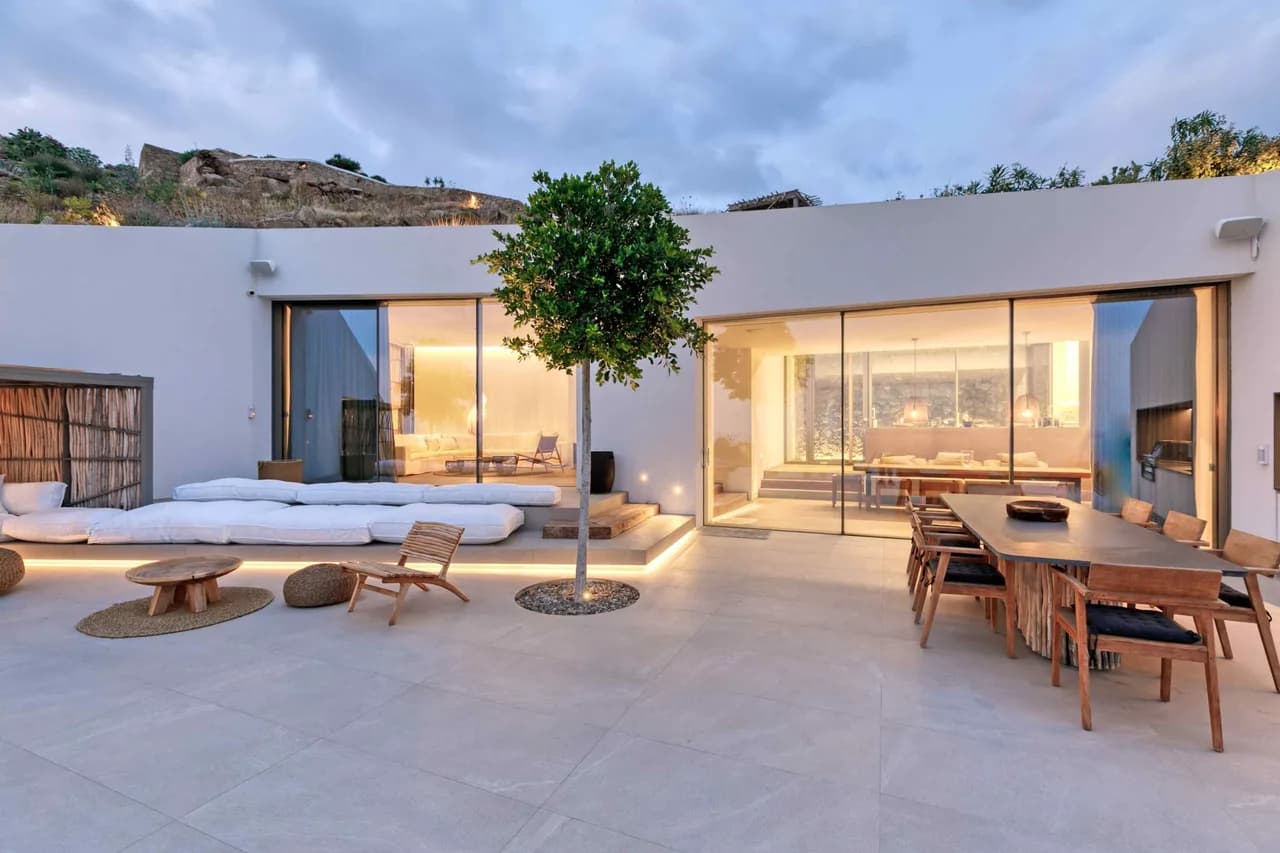 Beautiful Hillside Villa With Stunning Sunset Views photo 5