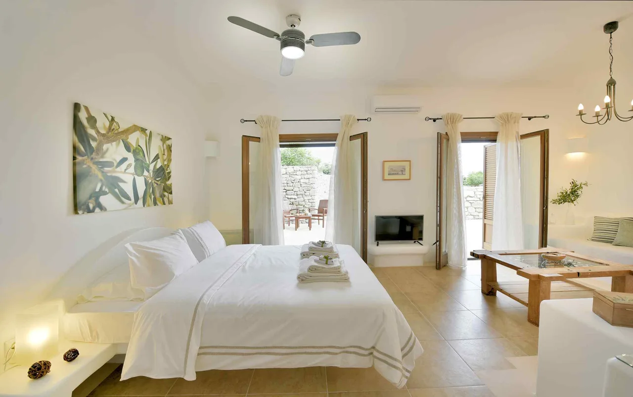 Beautiful Villa With Infinity Pool And Dazzling Views photo 3