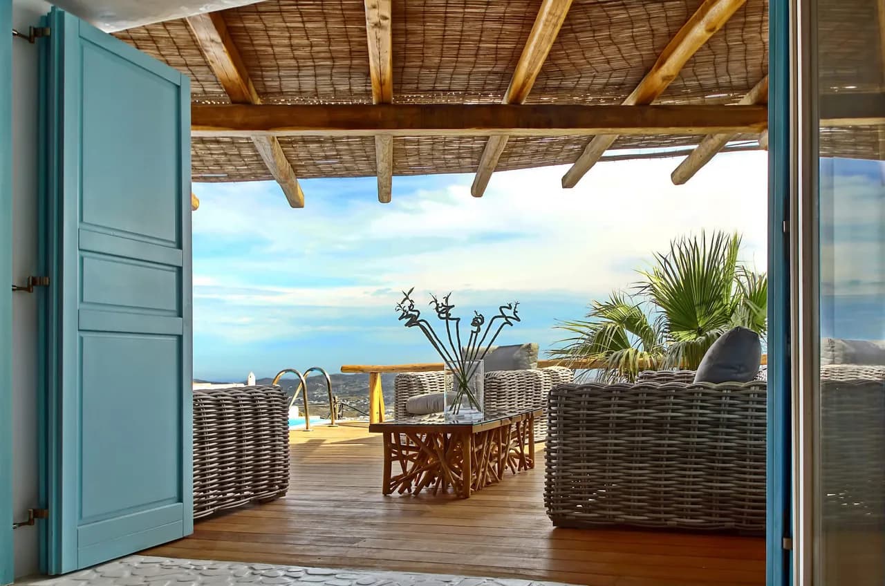 Heavenly Waters Villa on a Rocky Hill in Kastro photo 2