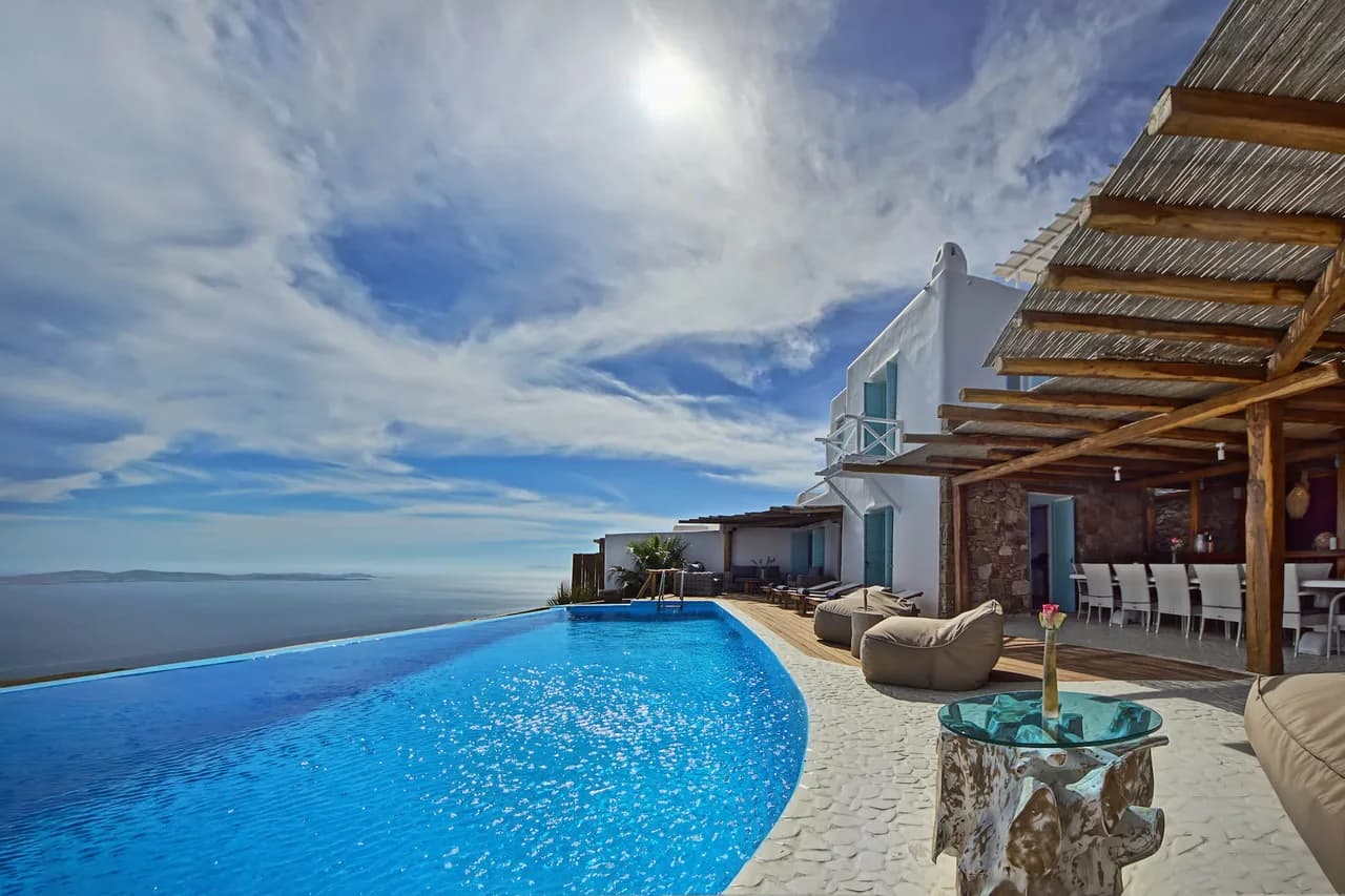 Heavenly Waters Villa on a Rocky Hill in Kastro photo 5