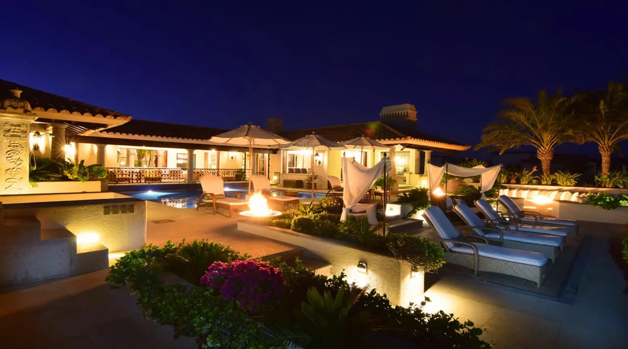 Charming Villa of Mexico with Modern Design photo 2