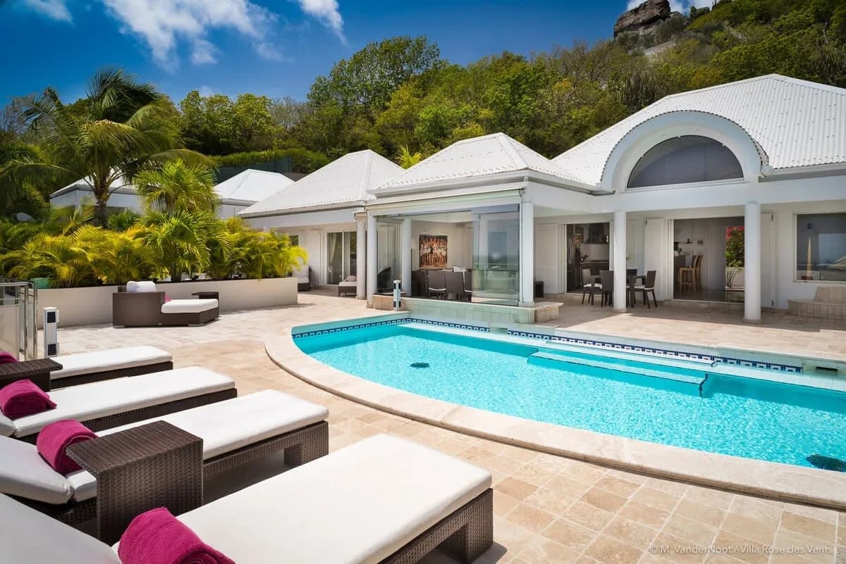 Cozy And Stylish Villa Overlooking Grand Cul De Sac photo 3