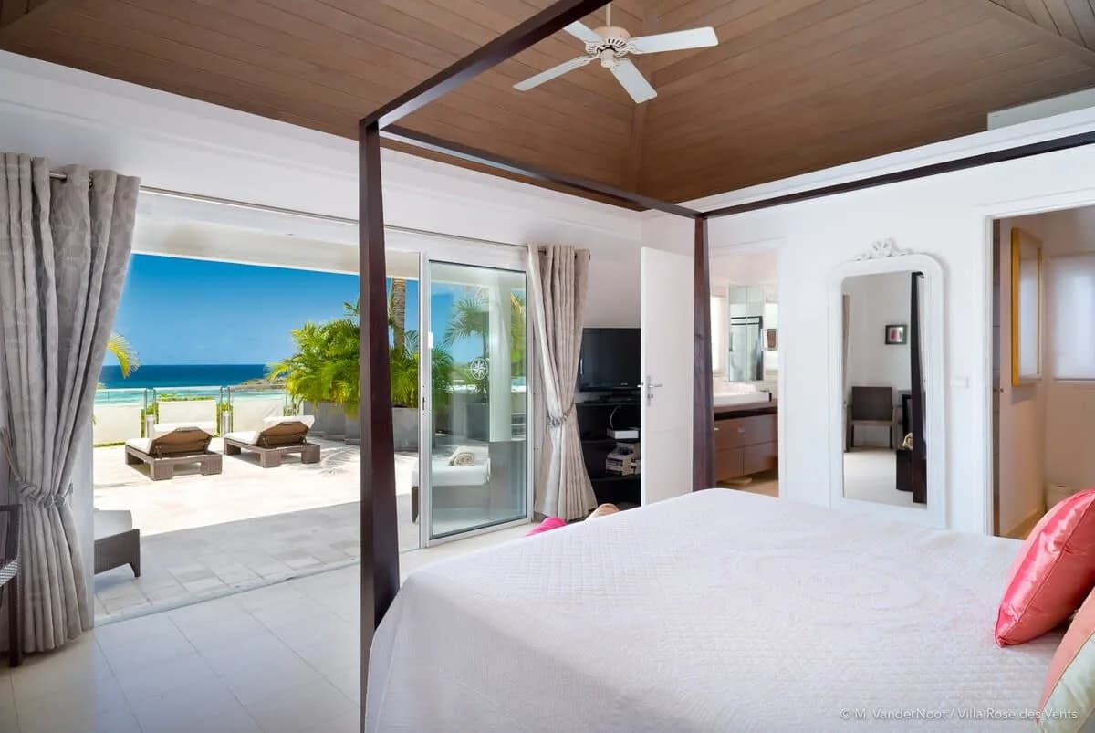 Cozy And Stylish Villa Overlooking Grand Cul De Sac photo 5