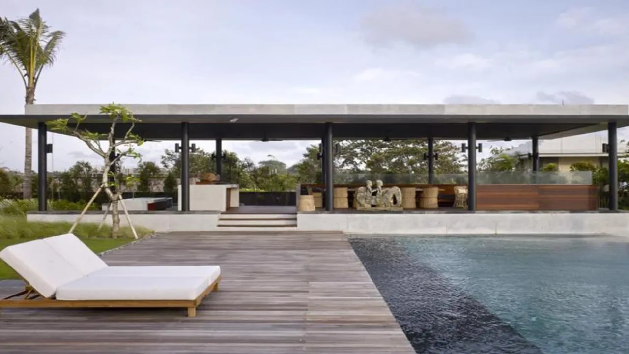 Beachfront Fantastic Family Villa photo 3