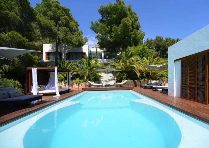 Amazing 10 BR Villa with Stunning Views