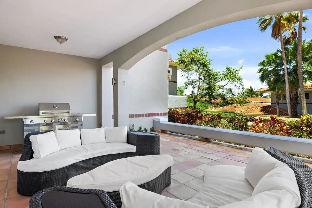 Fresh Green Villa In Dorado Beach Resort