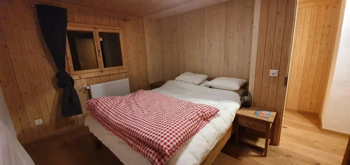 Newly Renovated 3 Bedroom Apartment with Beautiful Views photo 4