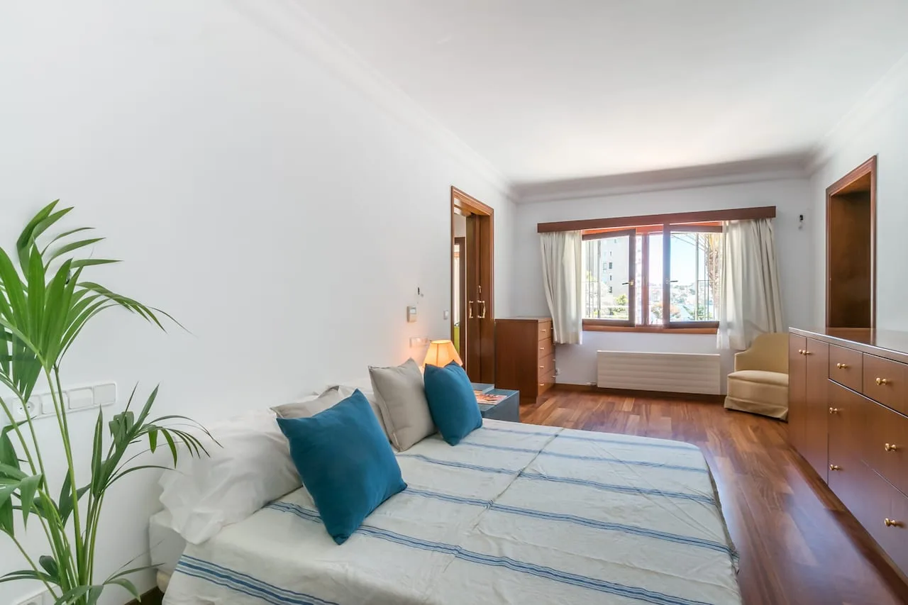 Mallorca Style Villa With Direct Access To Beach photo 3