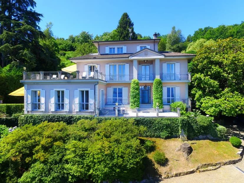 Summer House Villa in Village of Meina