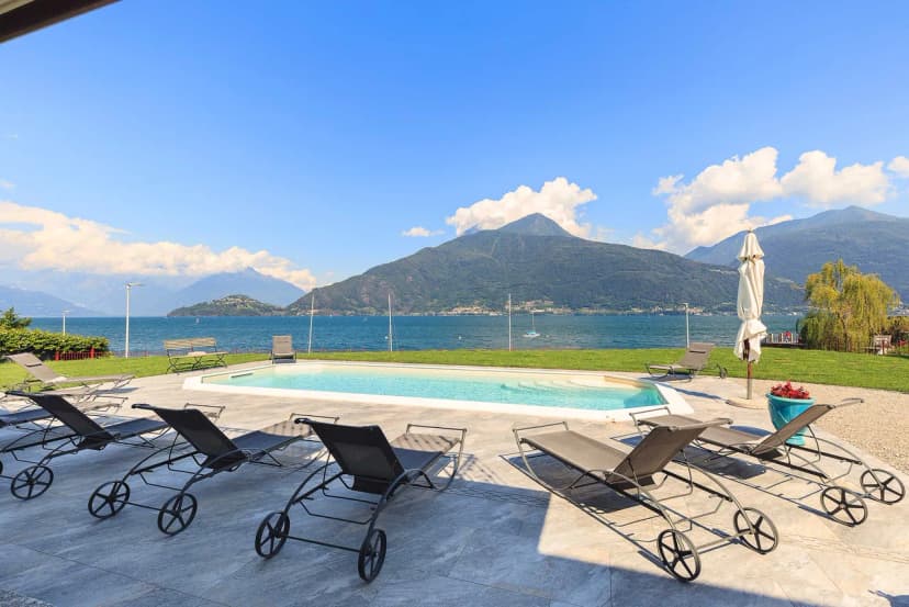 New Stunning Villa with Pool and Beach Access