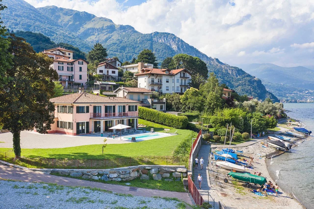 New Stunning Villa with Pool and Beach Access photo 2