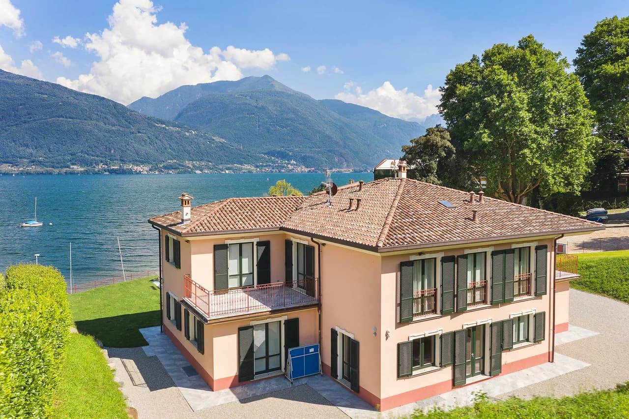New Stunning Villa with Pool and Beach Access photo 4