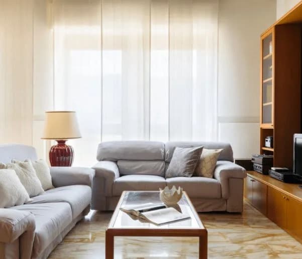 3 BR - Elegant Flat With Cathedral View