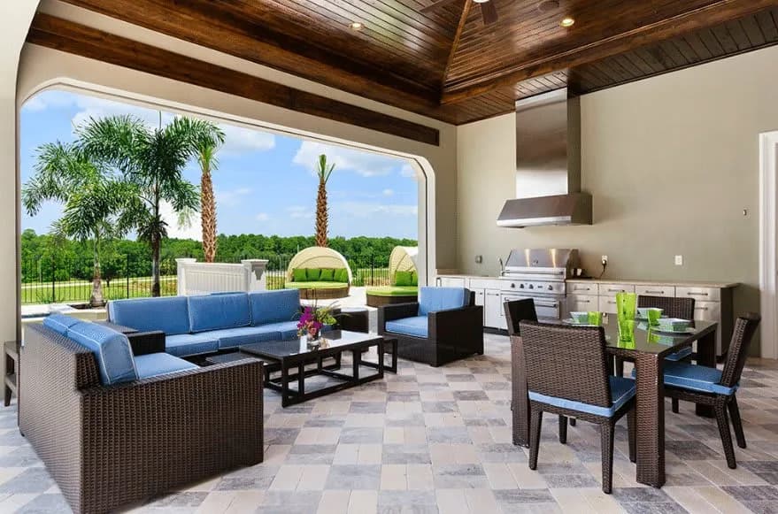 9 BR - Elite Vacation Home photo 5
