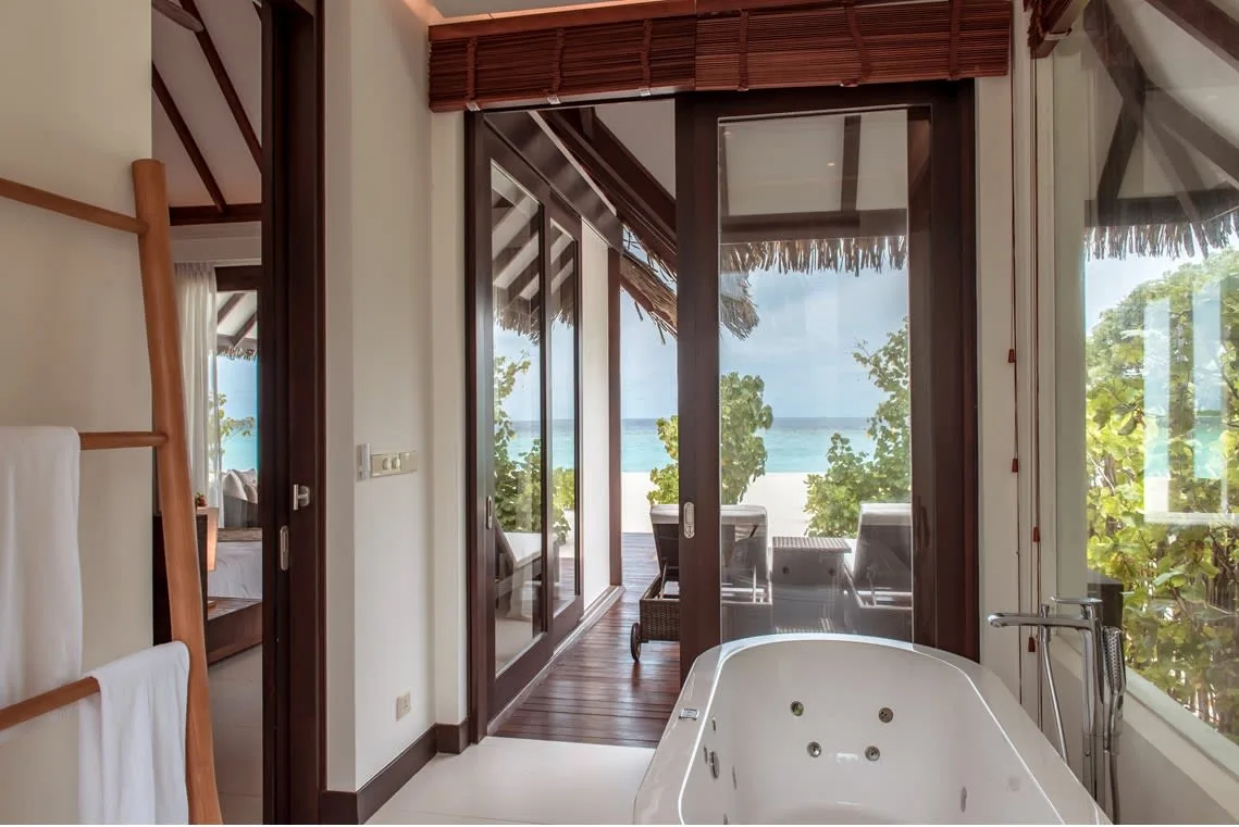 Private Villas with Lagoon Access in Meedhoo photo 3