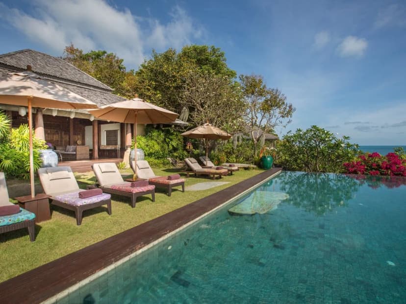 Luxurious Authentic Villa