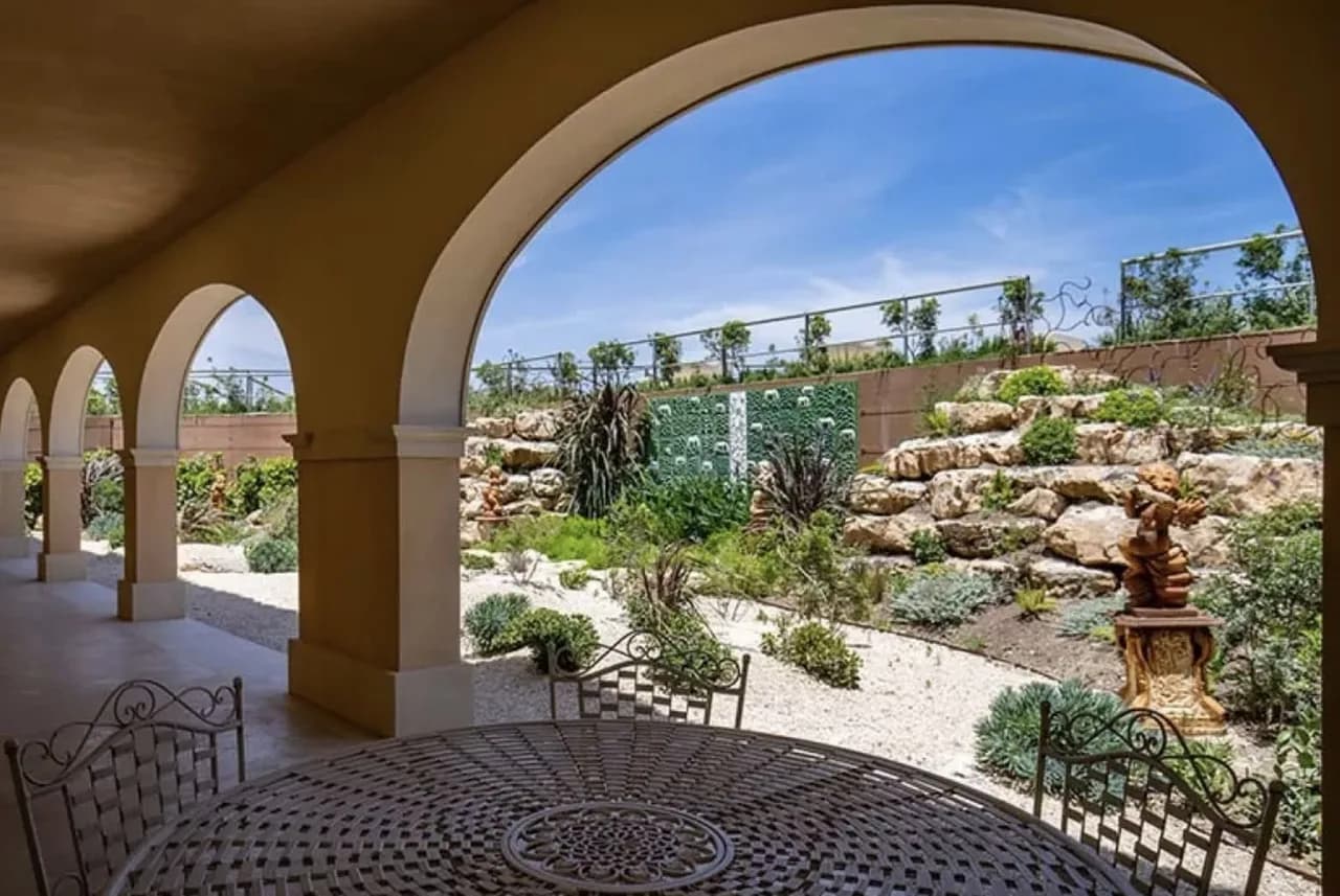 Outstanding Designer Villa with Private Pool photo 3