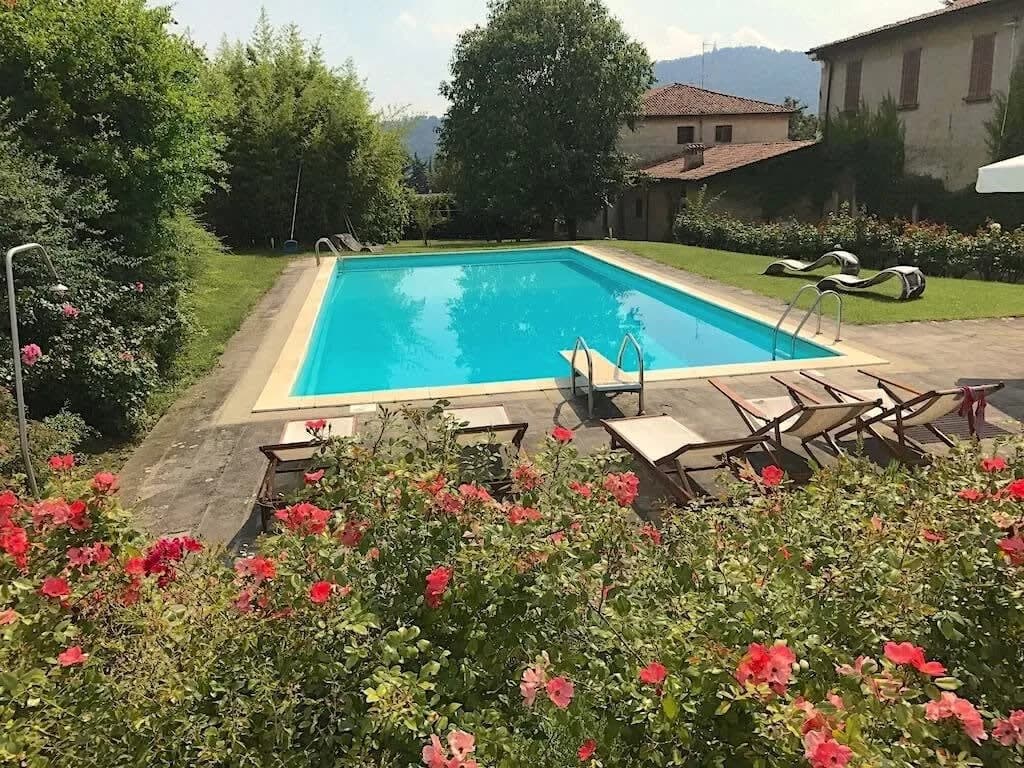 Mezmerizing Vacation Villa With Swimming Pool