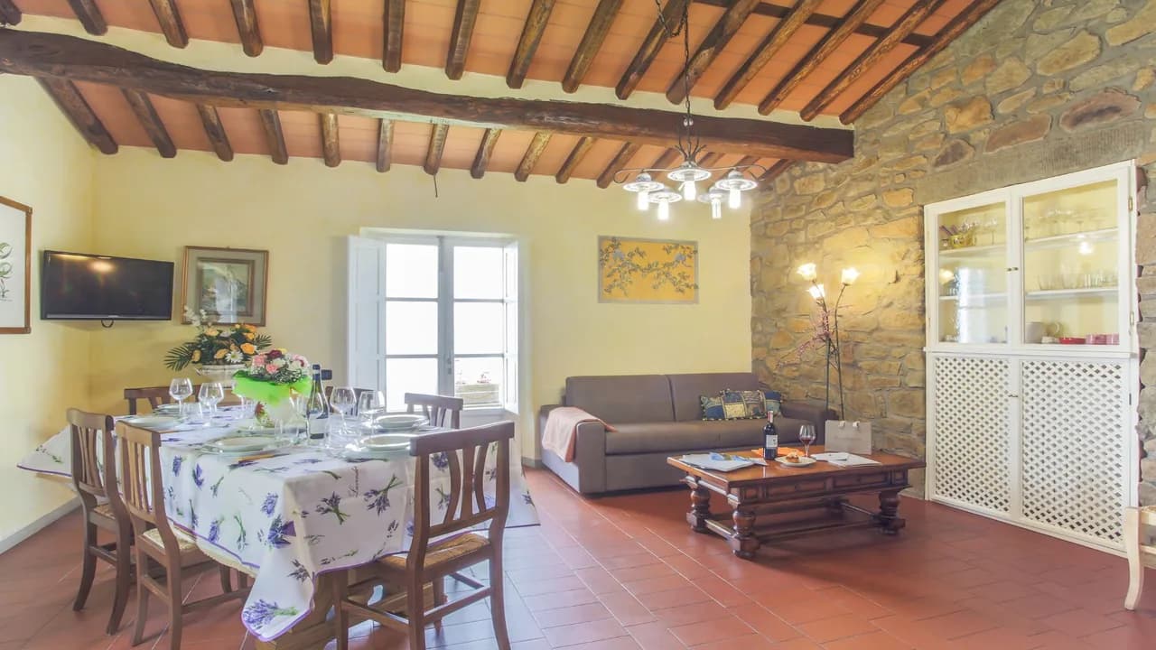 Splendid Farmhouse With Breathtaking Views photo 2