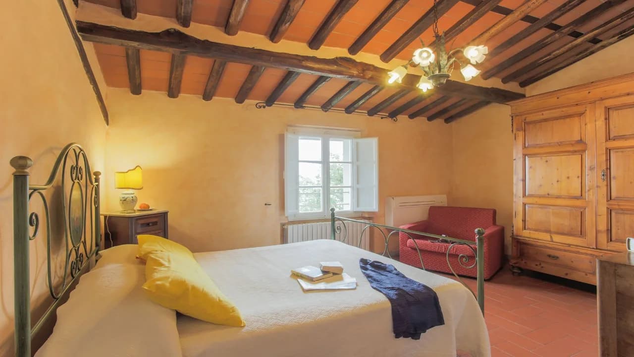 Splendid Farmhouse With Breathtaking Views photo 4