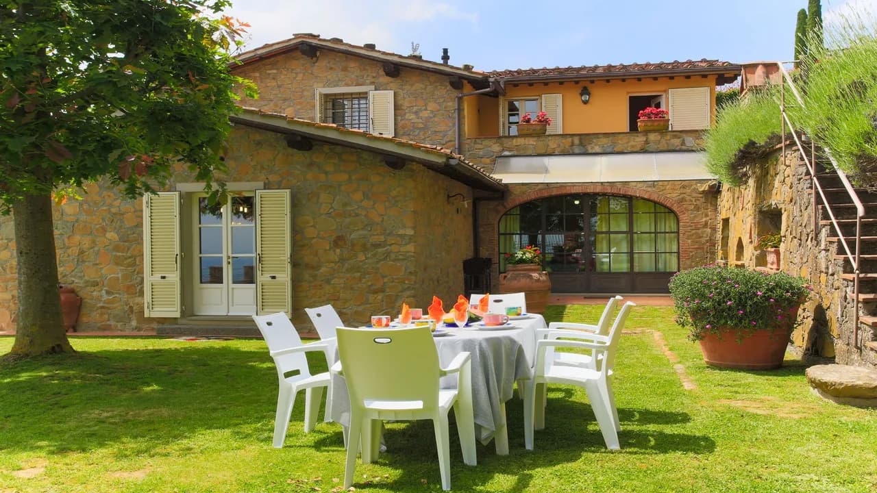 Splendid Farmhouse With Breathtaking Views photo 5