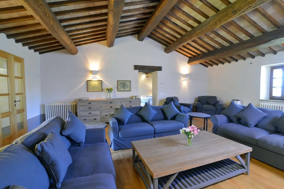 Splendid Villa Situated In Famous Tuscan Hillside photo 2