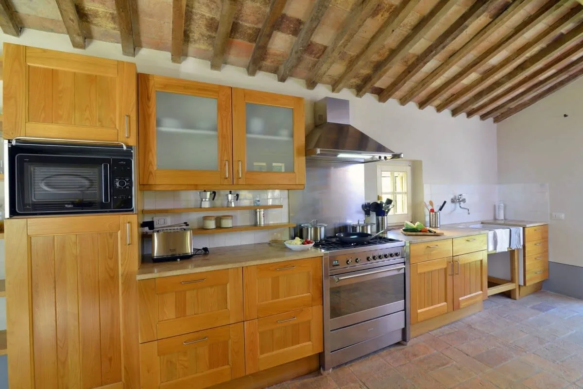 Splendid Villa Situated In Famous Tuscan Hillside photo 4