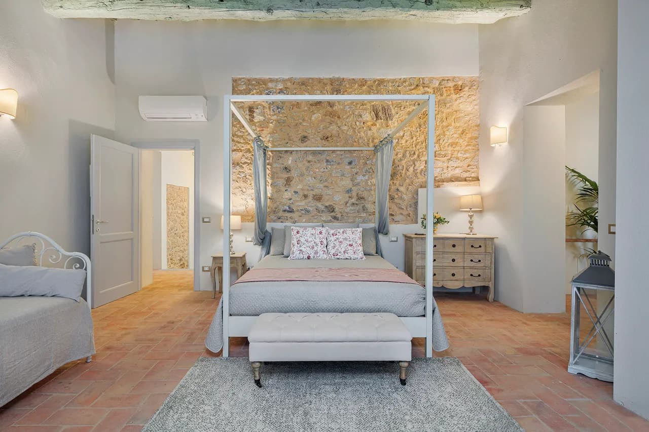 Contemporary 5 BR Villa With Private Pool photo 3