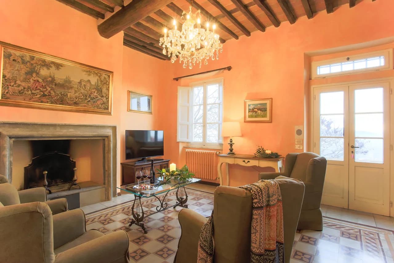 Antique Hillside Villa With Mesmerizing Views photo 2