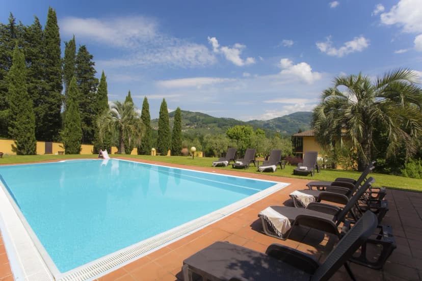 Amazing Family Farmhouse With Spectacular Views