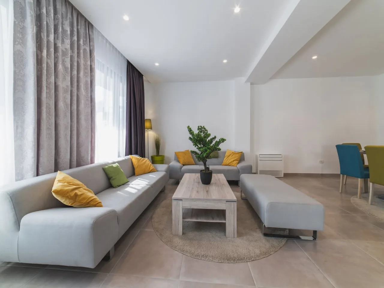 Modern Beachfront Villa With Pool And Gym photo 2