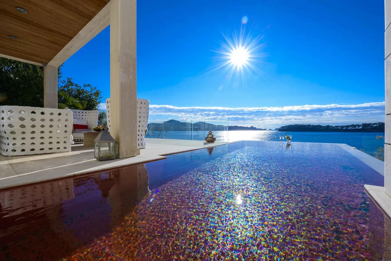 Beautiful Contemporary Villa With Gym And Pool
