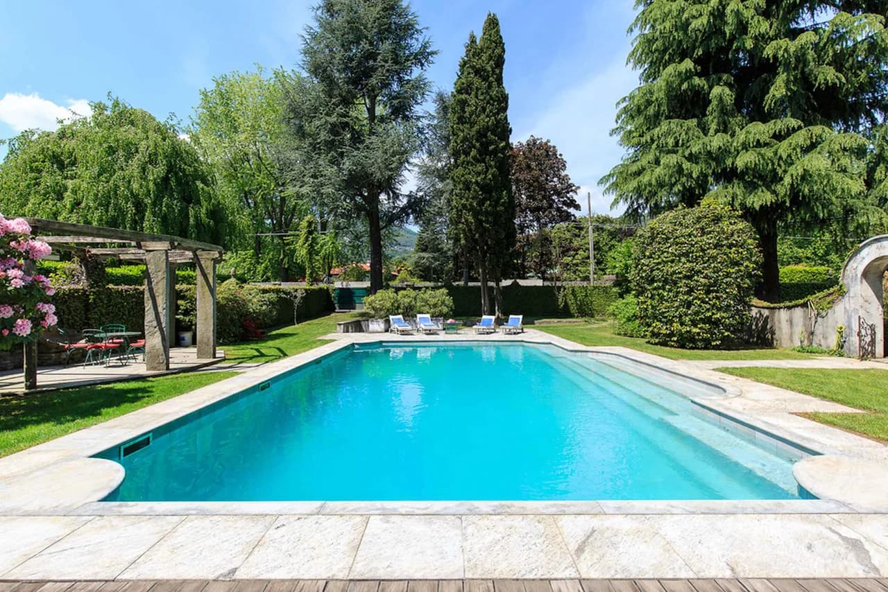 Charming 4 BR Villa With Garden And Pool photo 3