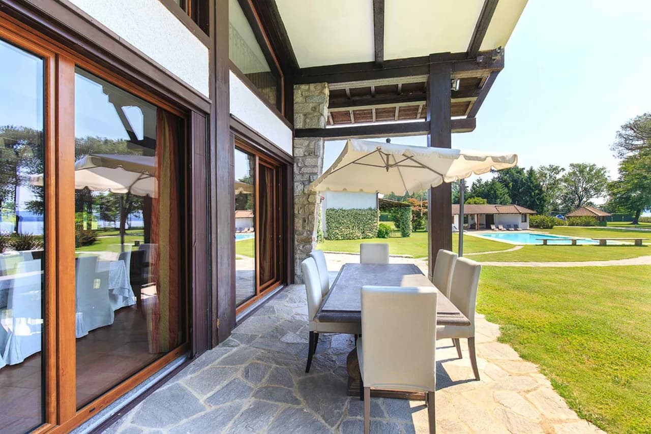 Luxurious Villa With Italian Style Interiors And Spectacular Views photo 4