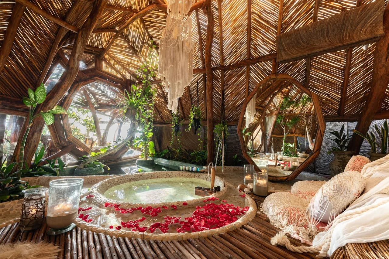 Luxurious Villa By  Beautiful Scenic Waters photo 4