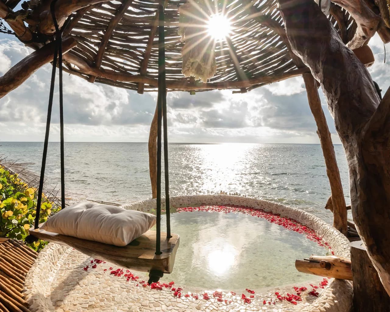 Luxurious Villa By  Beautiful Scenic Waters photo 5