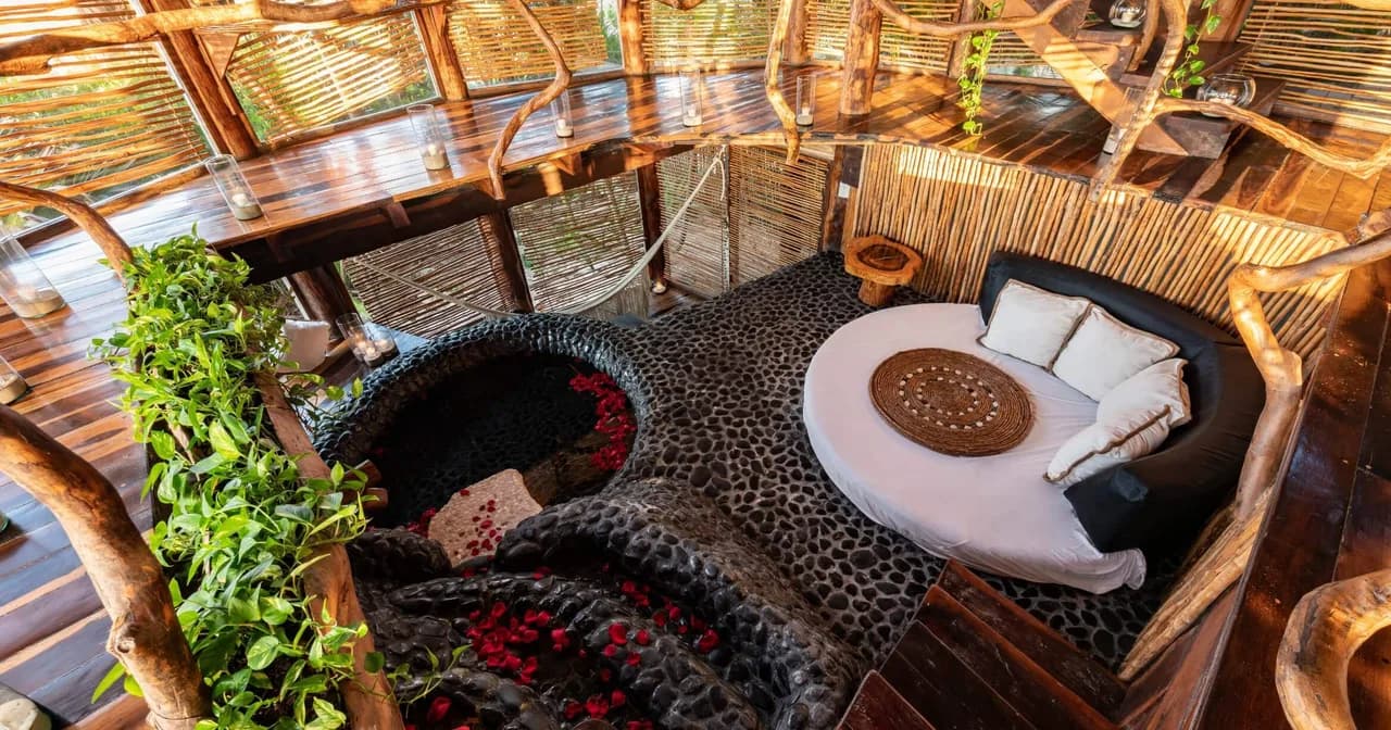 Charming Villa With A Sense Of Aztec photo 3