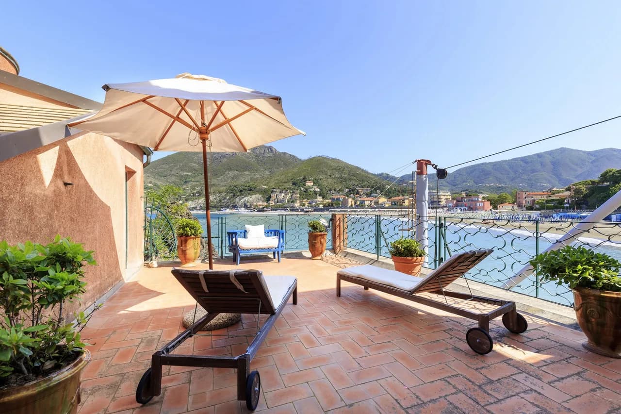 Exceptional 7 BR Villa Close To The Sea photo 2