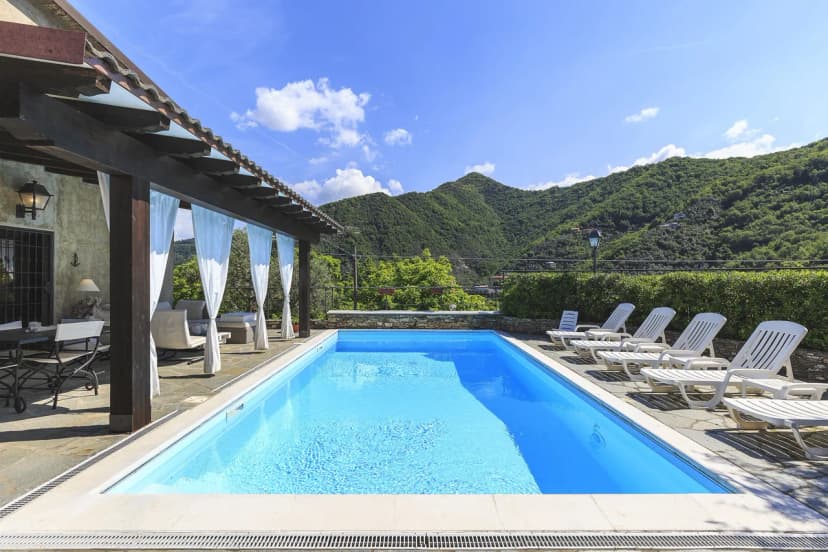 Beautiful Private Villa With Pool And Pleasant Countryside Views