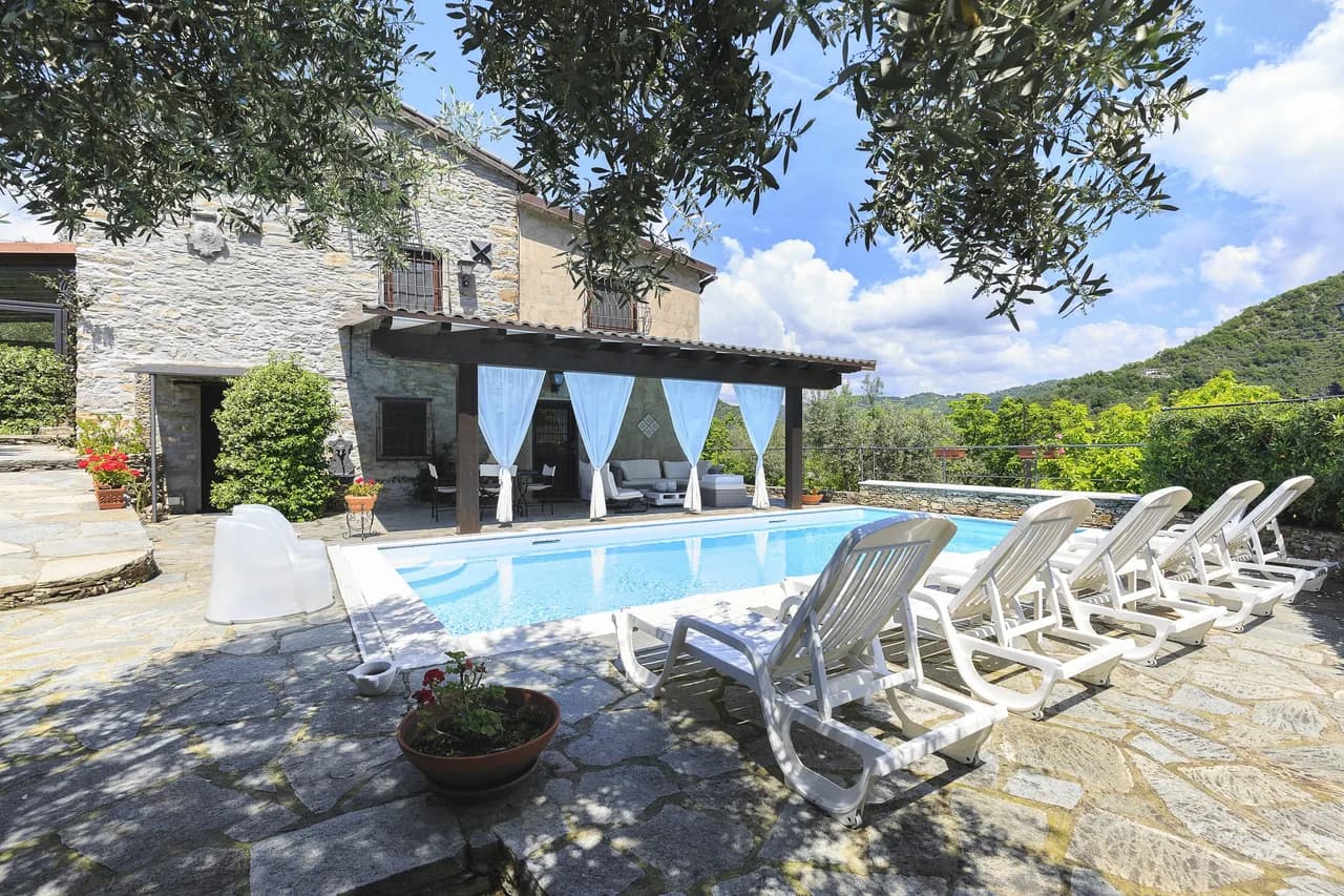 Beautiful Private Villa With Pool And Pleasant Countryside Views photo 3