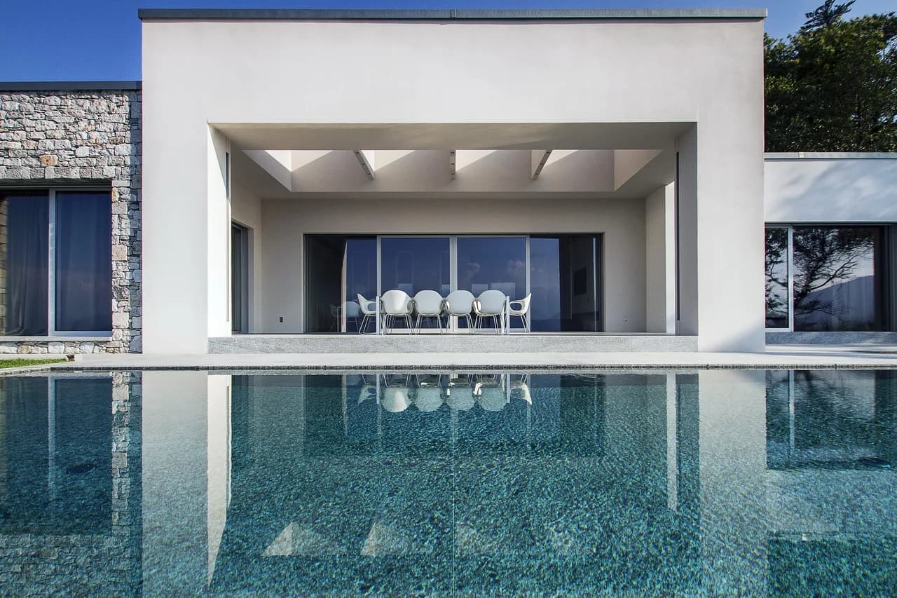 Modern Luxurious Lakeview Villa with a Pool photo 4