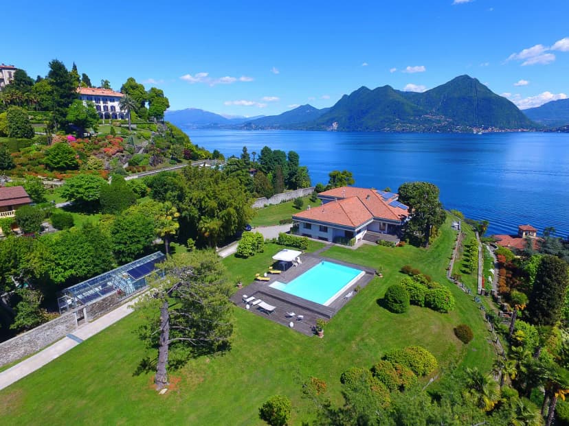 LOVELY VILLA WITH POOL OVERLOOKING LAKE MAGGIORE