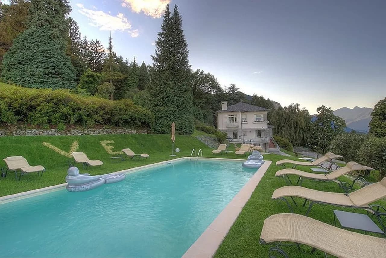 Luxurious Villa with Pool Overlooking Lake Maggiore photo 2