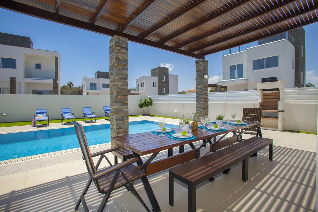 Fantastic Modern Villa With Pool and Amazing View photo 2