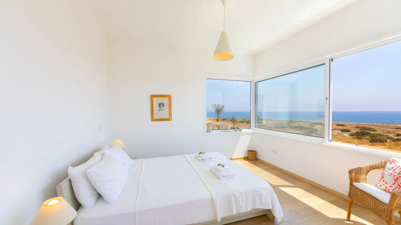 Majestic Villa In Front Of The Ocean photo 3