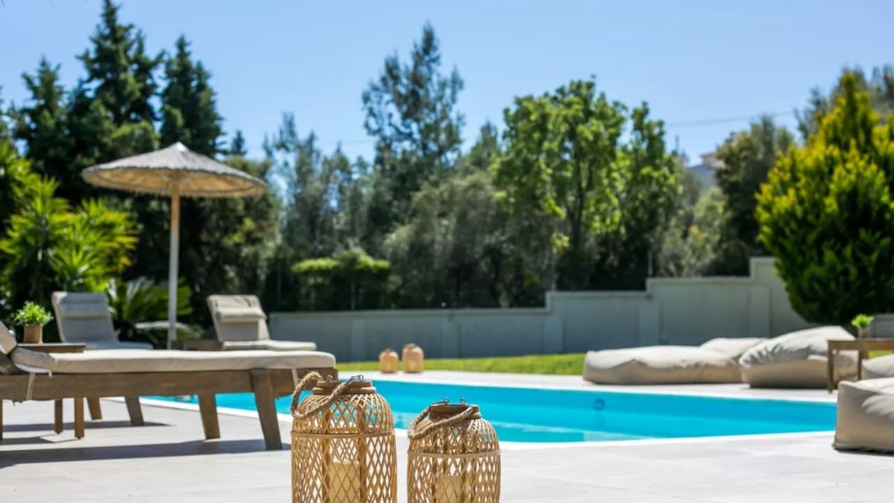 Modern-Style Villa with Pool & Lovely Views photo 4