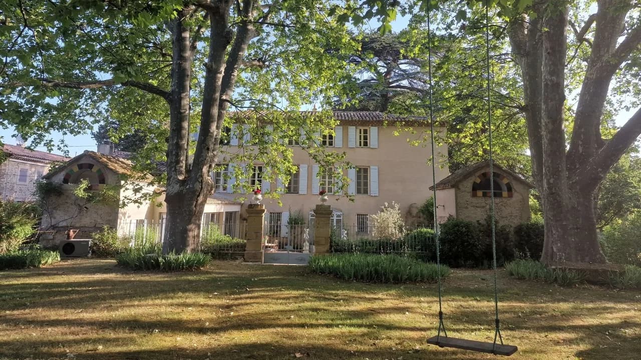 Authentic Provençal Castle with Heated Pool photo 3