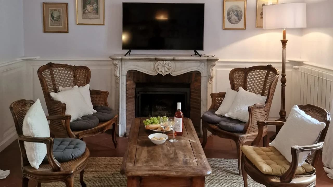 Authentic Provençal Castle with Heated Pool photo 4