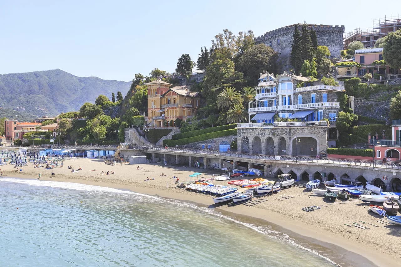 Magical Seafront Villa in Levanto photo 4