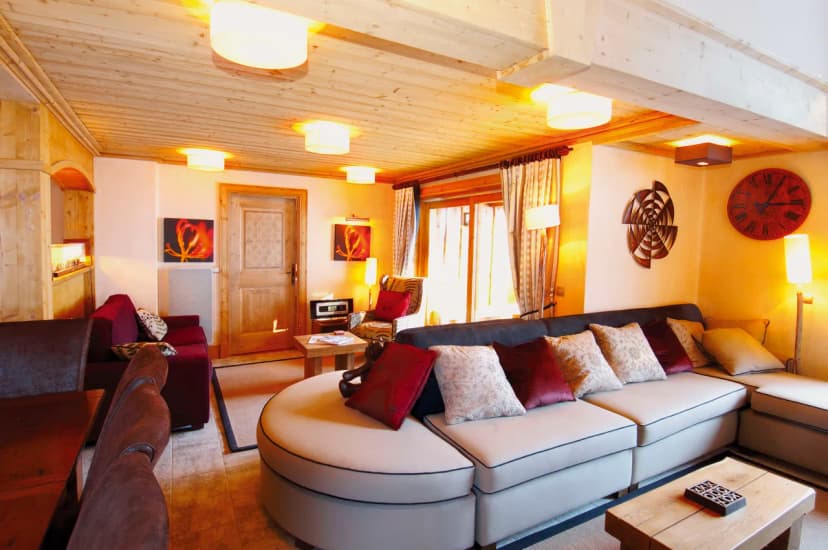 Luxurious Chalet With Amazing Mountain Views And Sauna